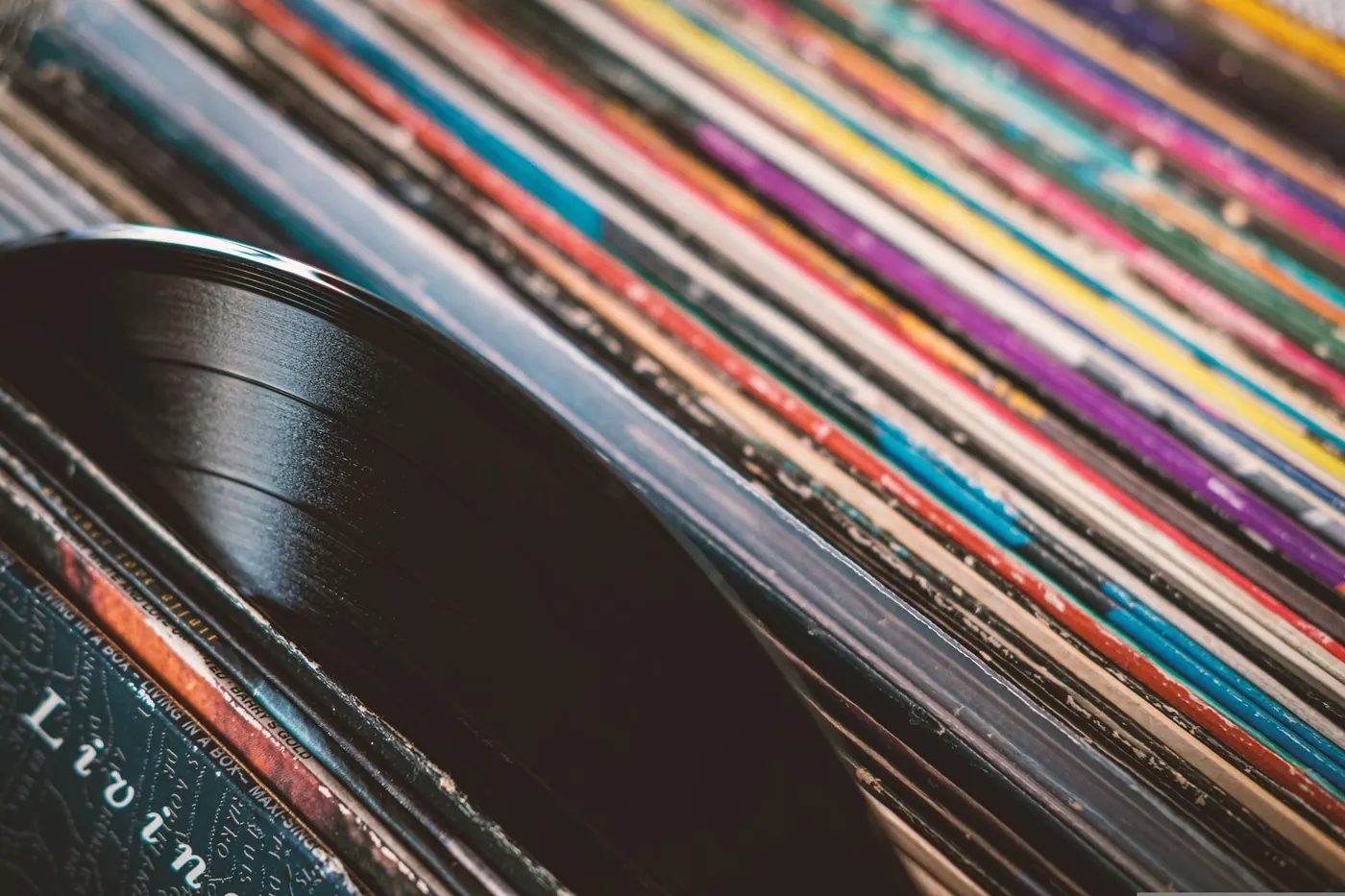 Vinyl records and independent label culture